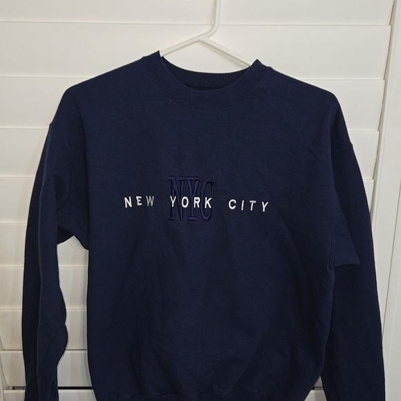 Navy Blue NYC Sweatshirt - Picture 1 of 2